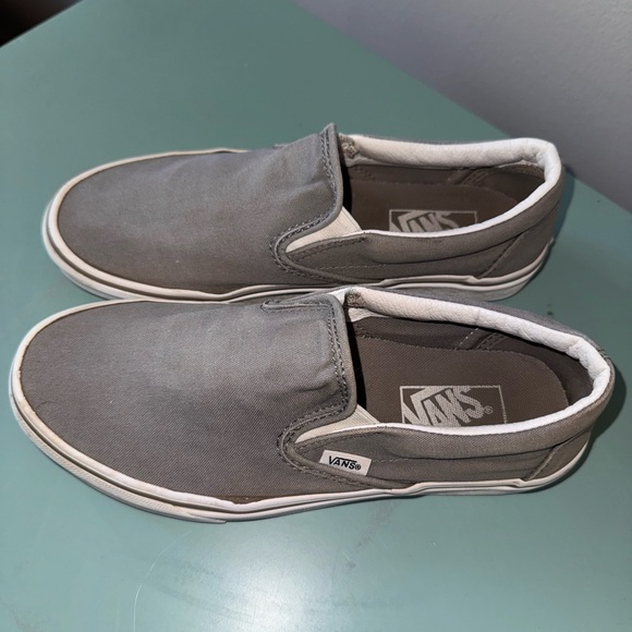 Vans Gray Slip-On Shoes women’s 8 - Picture 1 of 6